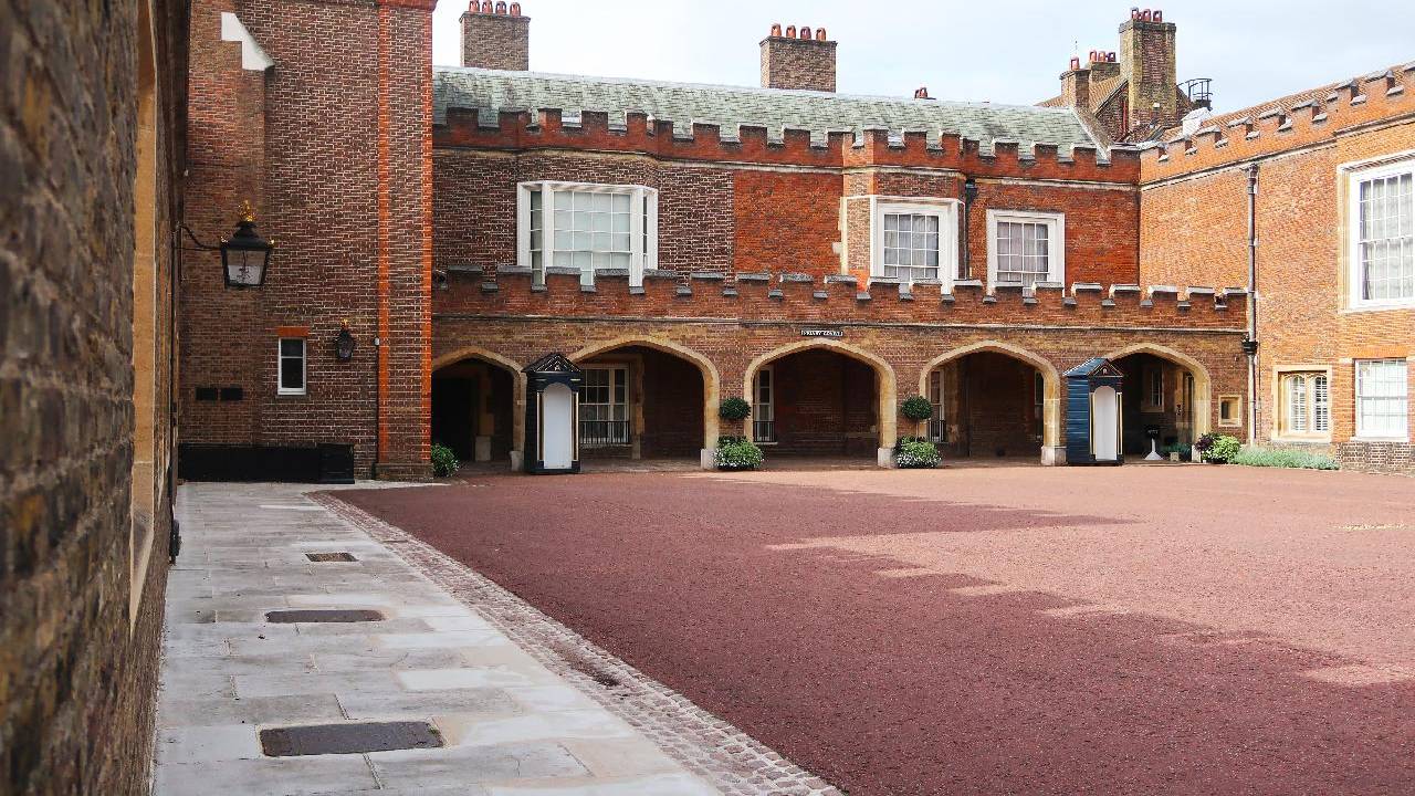 Royal London Walking Tour 