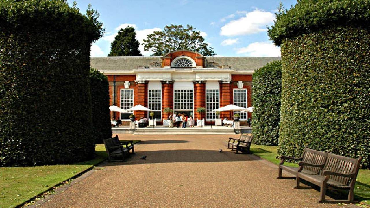 Private Kensington Palace Gardens Royal High Tea with Palace Entry