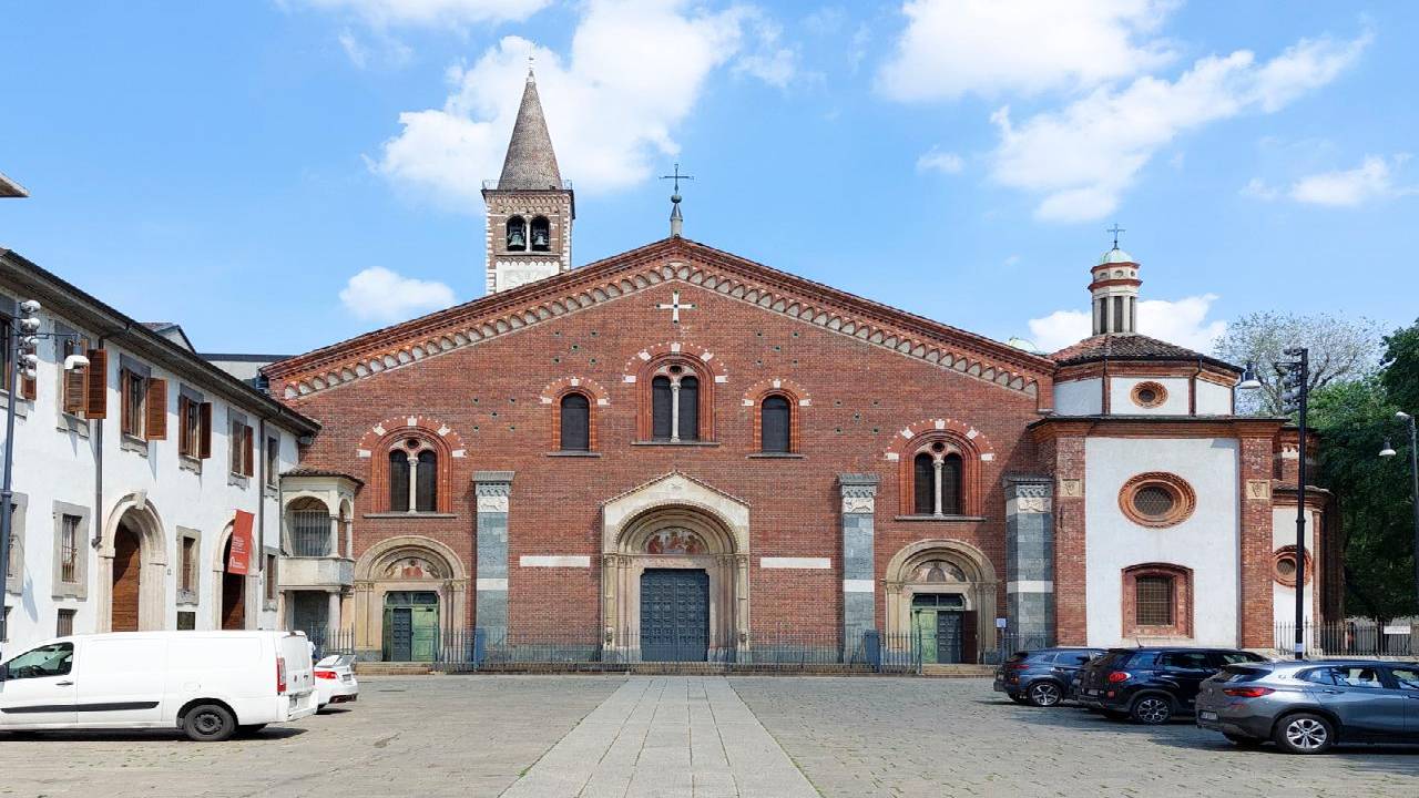 Milan Underground Discovery Walk: Street Art and Stories on the Backstreets of the Ticinese