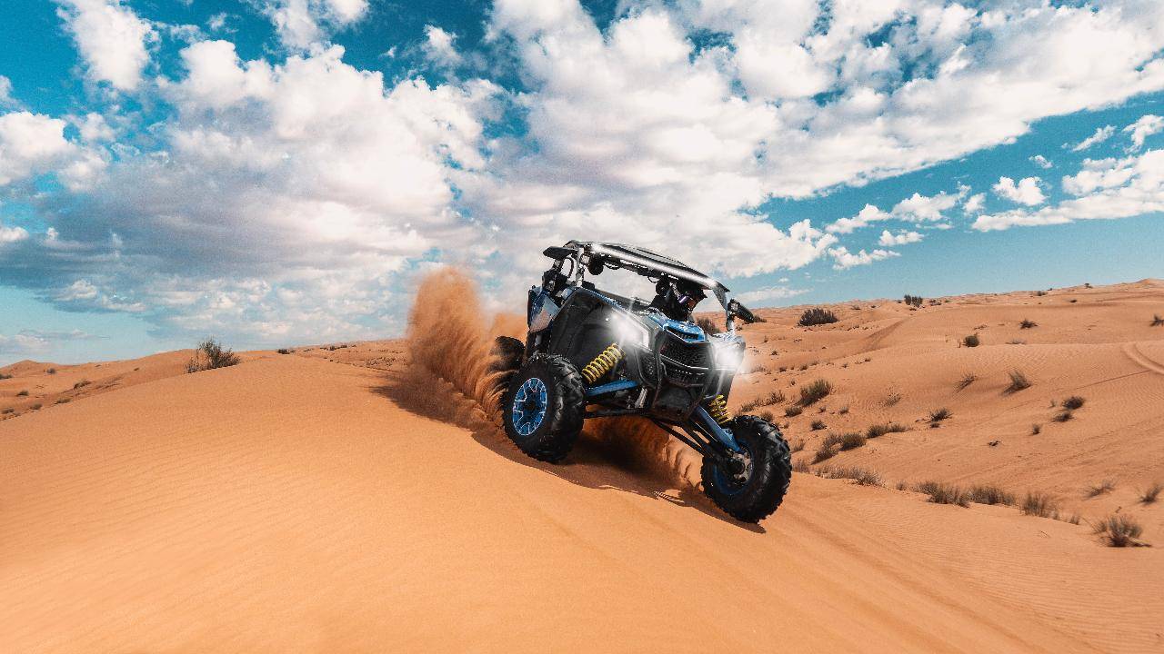  Can-Am X3 ● 2-seater ● 1 hour drive time 