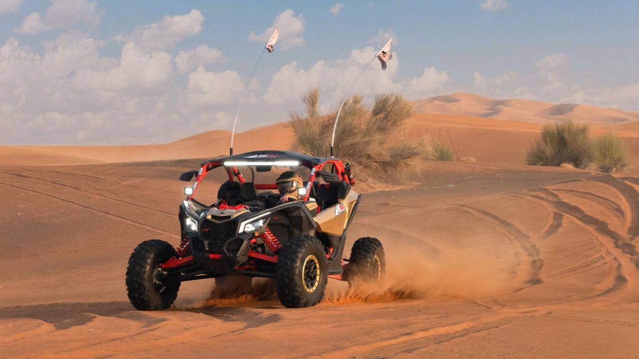  Can-Am X3 ● 2-seater ● 1 hour drive time 