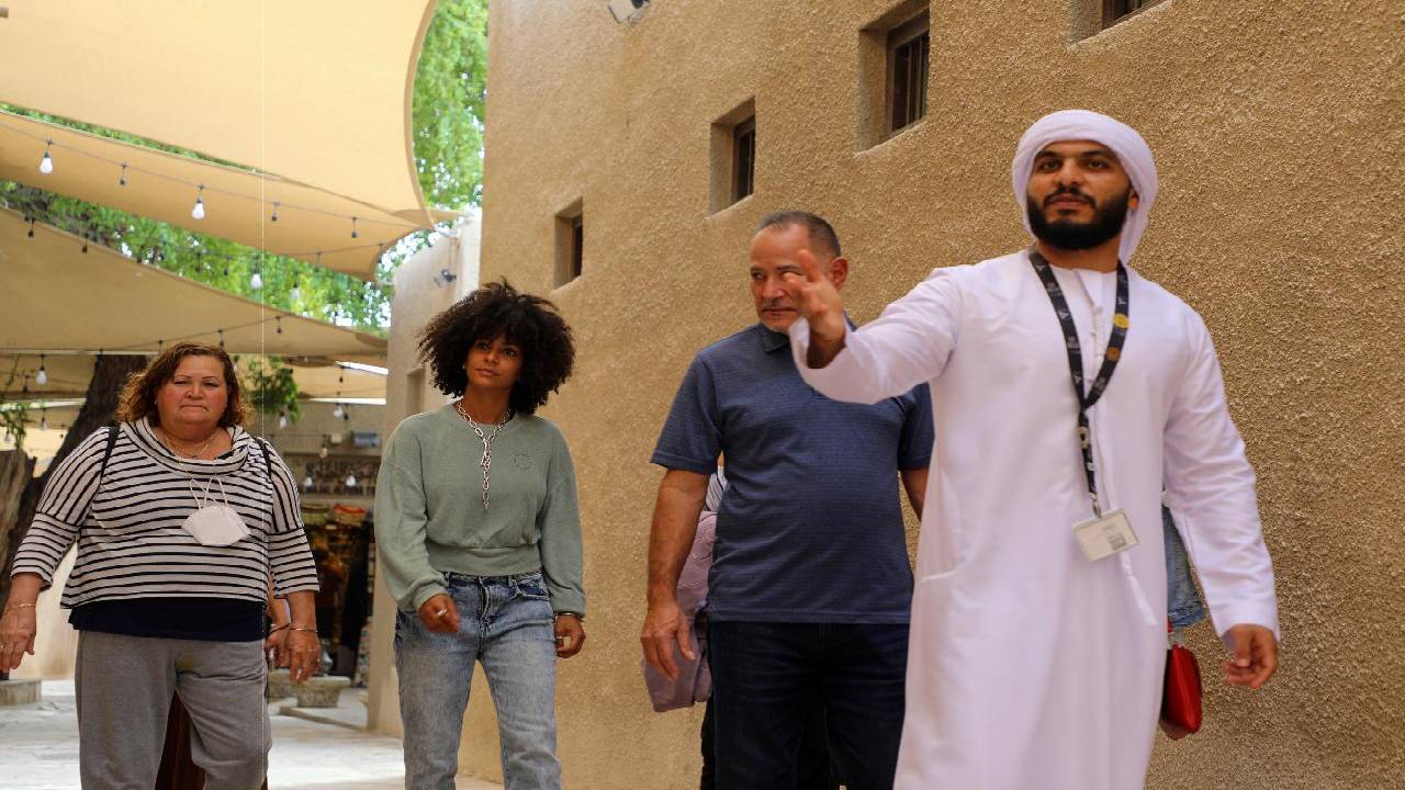 Old Dubai Guided Tour: Museums, Creek, Abra Ride, Souks & Street Food - Group Tour with Hotel Transfers