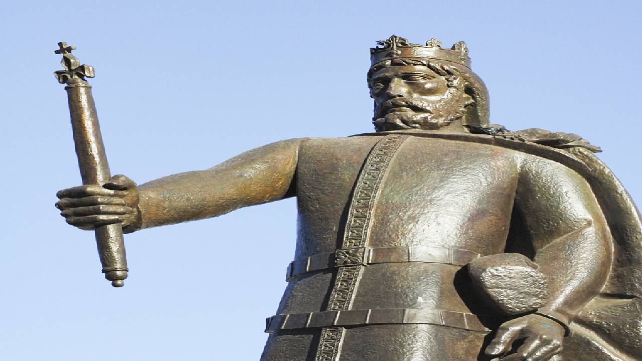 Self-guided discovery walk Faro: a journey of history, nature and breathtaking scenery