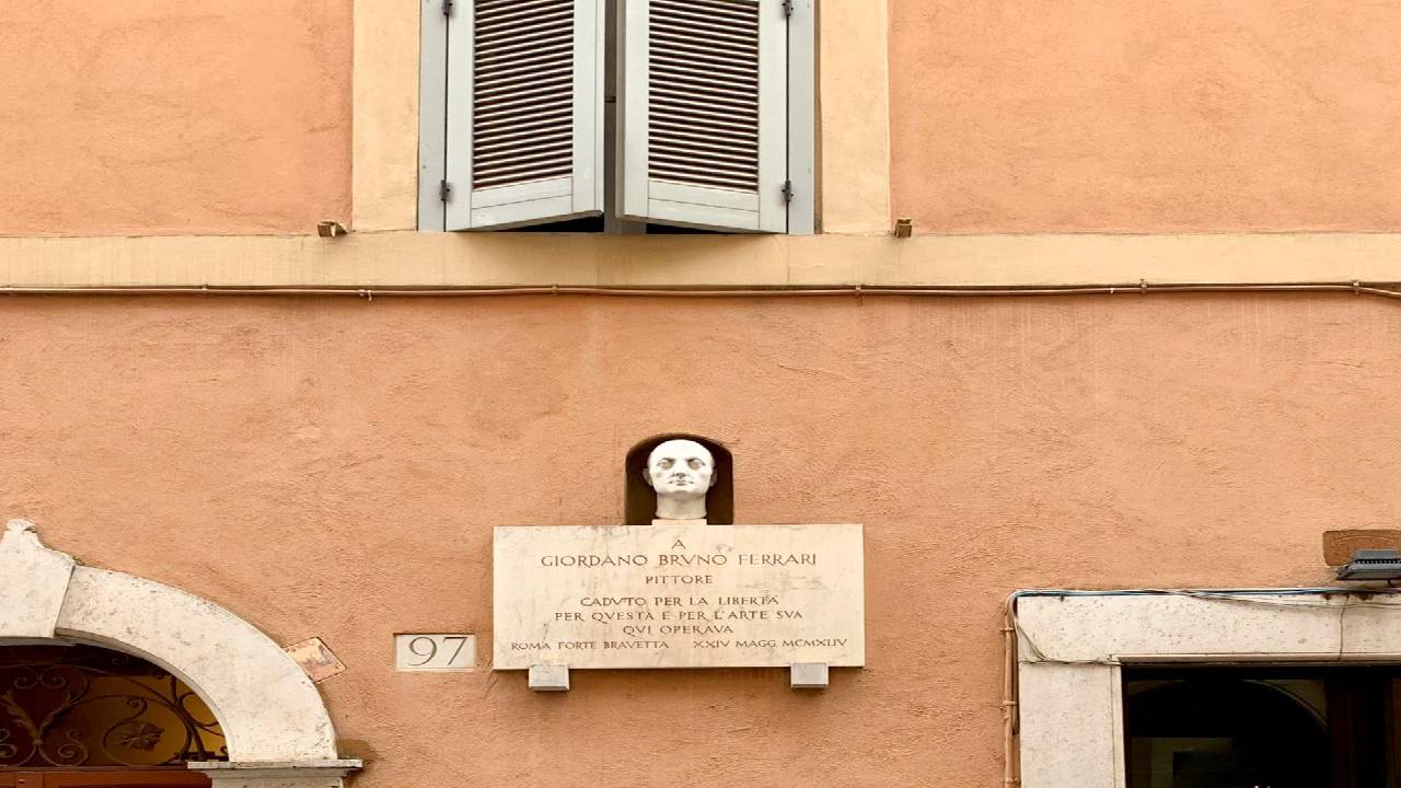 Self-guided discovery walk Rome: the Secrets of Rome