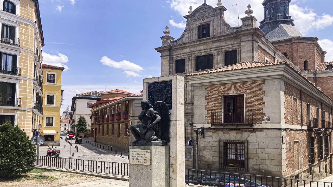 Discovery Walk in Madrid: grand & majestic secrets