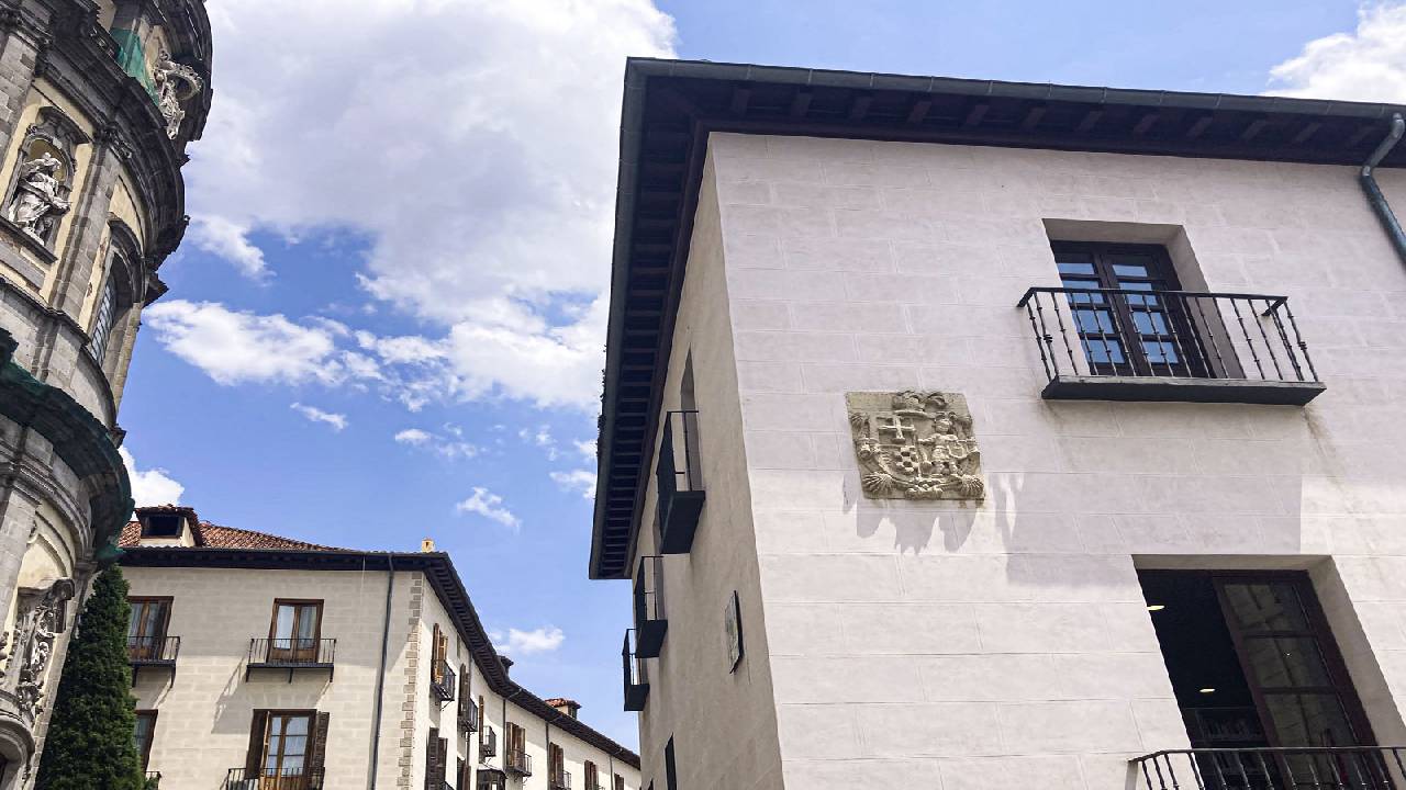 Discovery Walk in Madrid: grand & majestic secrets