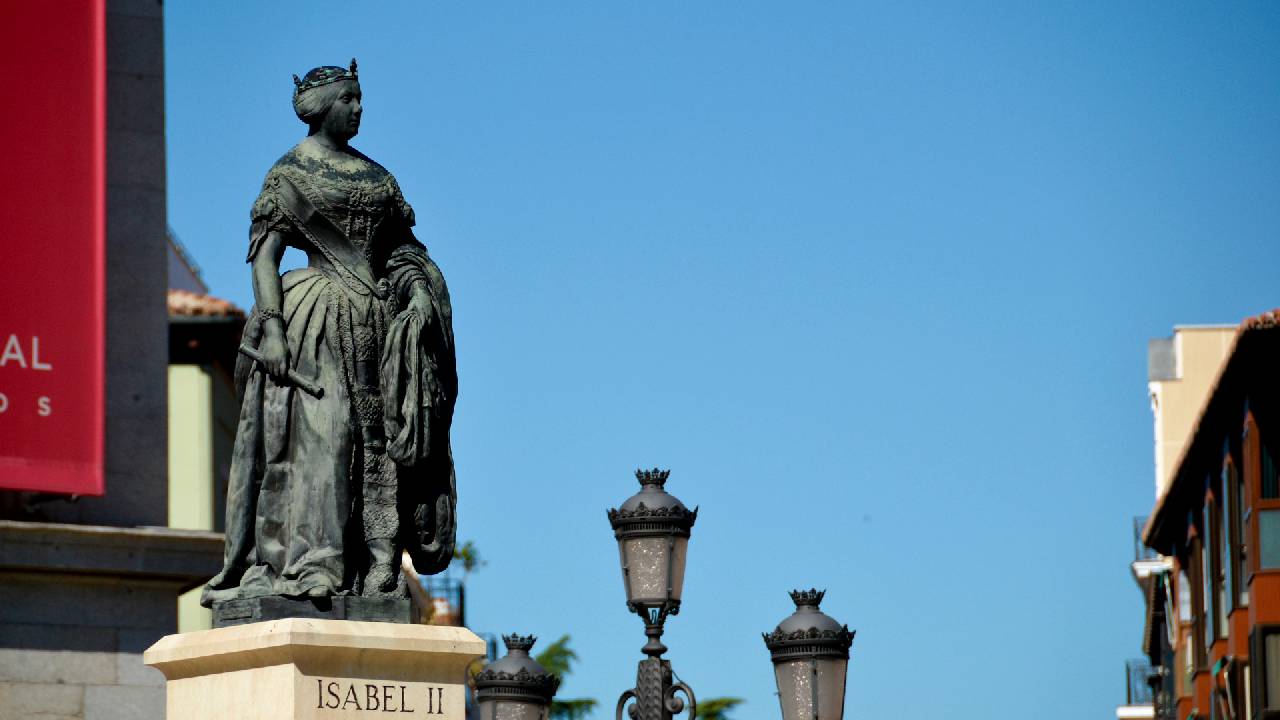 Discovery Walk in Madrid: grand & majestic secrets