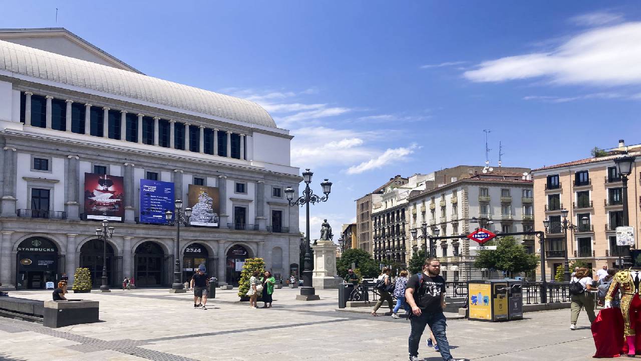 Discovery Walk in Madrid: grand & majestic secrets