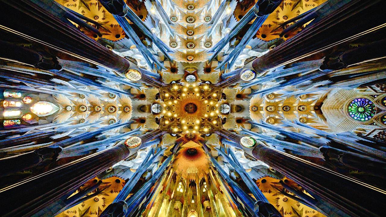 Sagrada Familia : Visite guidée petit Premium groupe en français avec guide officiel