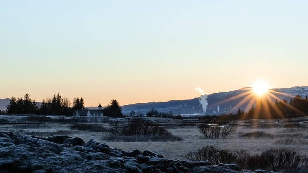 Golden Circle and Waterfalls, with Friðheimar Farm and Kerið in small group