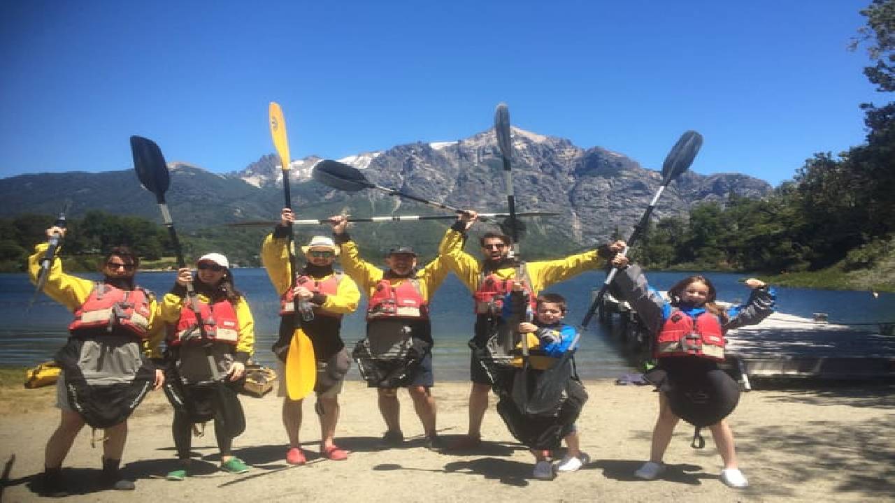 Private tour: half day kayak to Moreno Lake