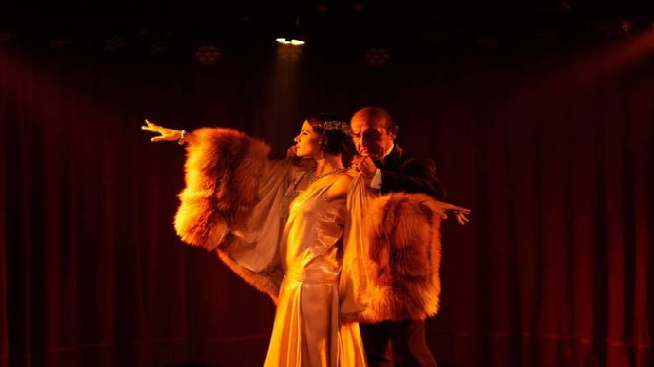 Rojo Tango Show with private transfers in Buenos Aires